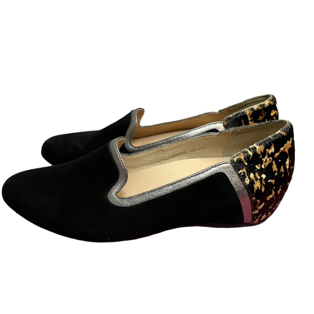 cavacava(サヴァサヴァ)のサヴァサヴァ　ヒョウ柄ブラック　フラットシューズ　パンプス　23.5cm レディースの靴/シューズ(ハイヒール/パンプス)の商品写真
