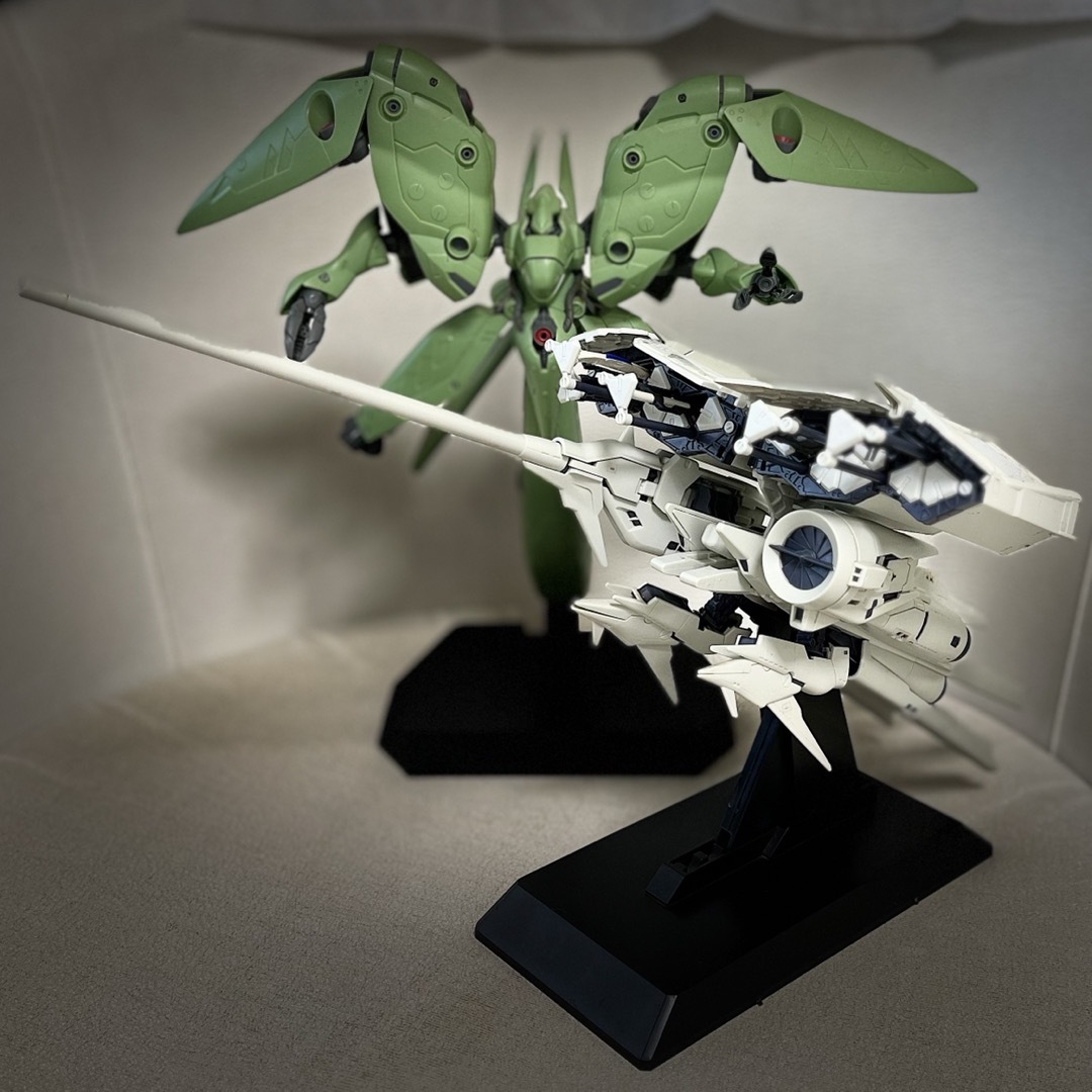 ♪1/400 RX-78GP03/AMX-002 ガンダム試作3号機デンドロビウム vs ♪1/400 RX-78GP03/AMX-002 ガンダム試作3号機デンドロビウム vs