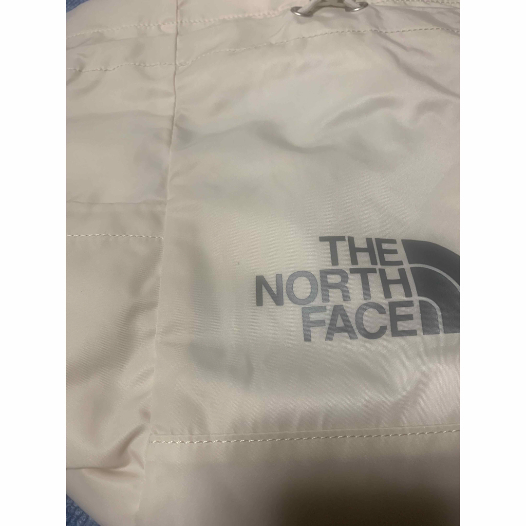 THE NORTH FACE(ザノースフェイス)の韓国ノースフェイスリュックバケットボニーパックLIGHTBONNEYPACK白② レディースのバッグ(リュック/バックパック)の商品写真