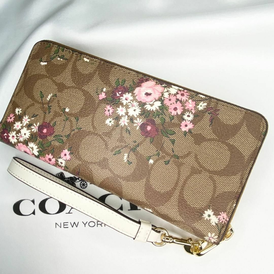 COACH(コーチ)の【新品未使用】✨COACH　コーチ　長財布　花柄　ワイルドフラワー レディースのファッション小物(財布)の商品写真