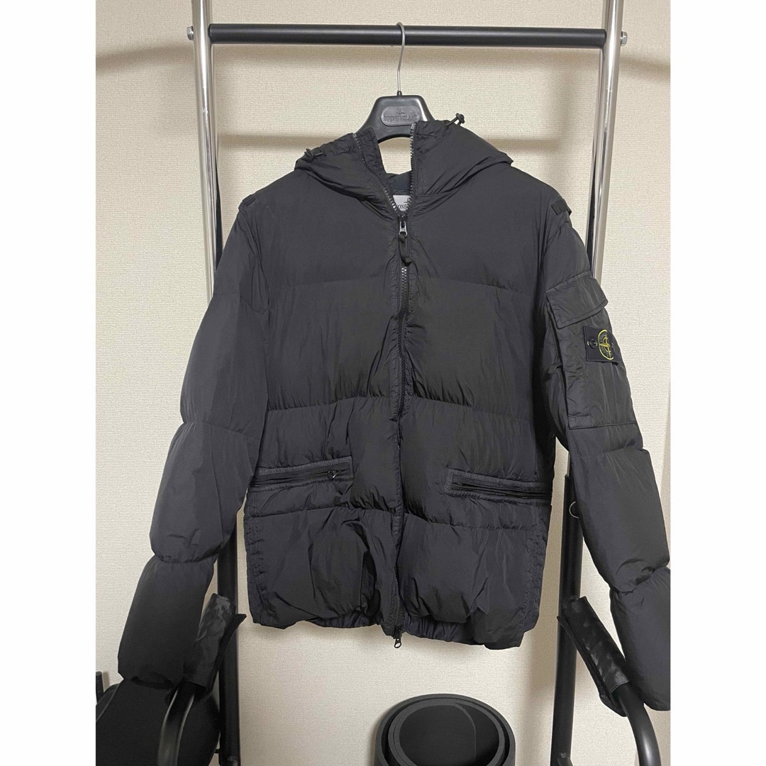 STONE ISLAND(ストーンアイランド)のstone island ダウンジャケット 黒 メンズのジャケット/アウター(ダウンジャケット)の商品写真