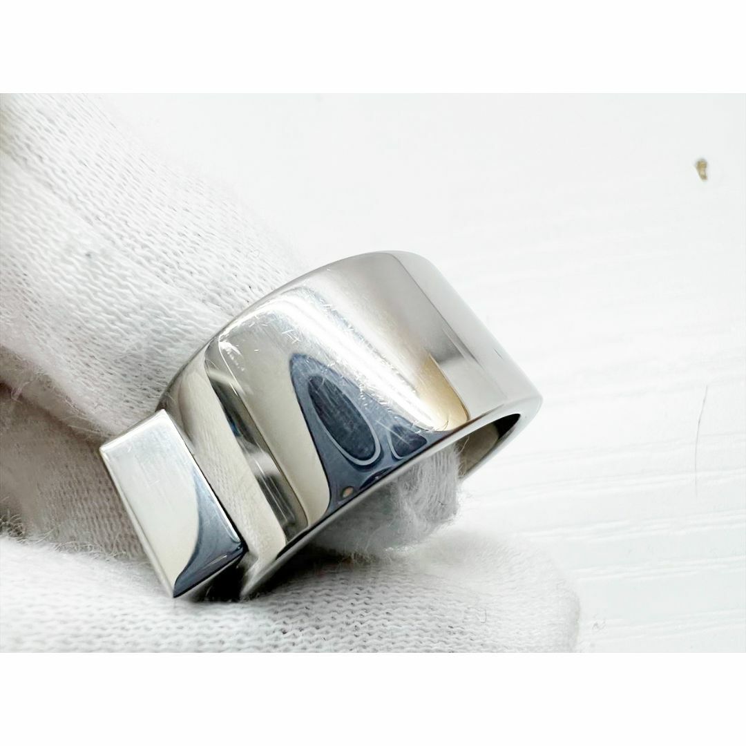 FENDI(フェンディ)の良好品　フェンディ　FF　ロゴ　フラットリング　指輪　シルバー　M　約22号 メンズのアクセサリー(リング(指輪))の商品写真