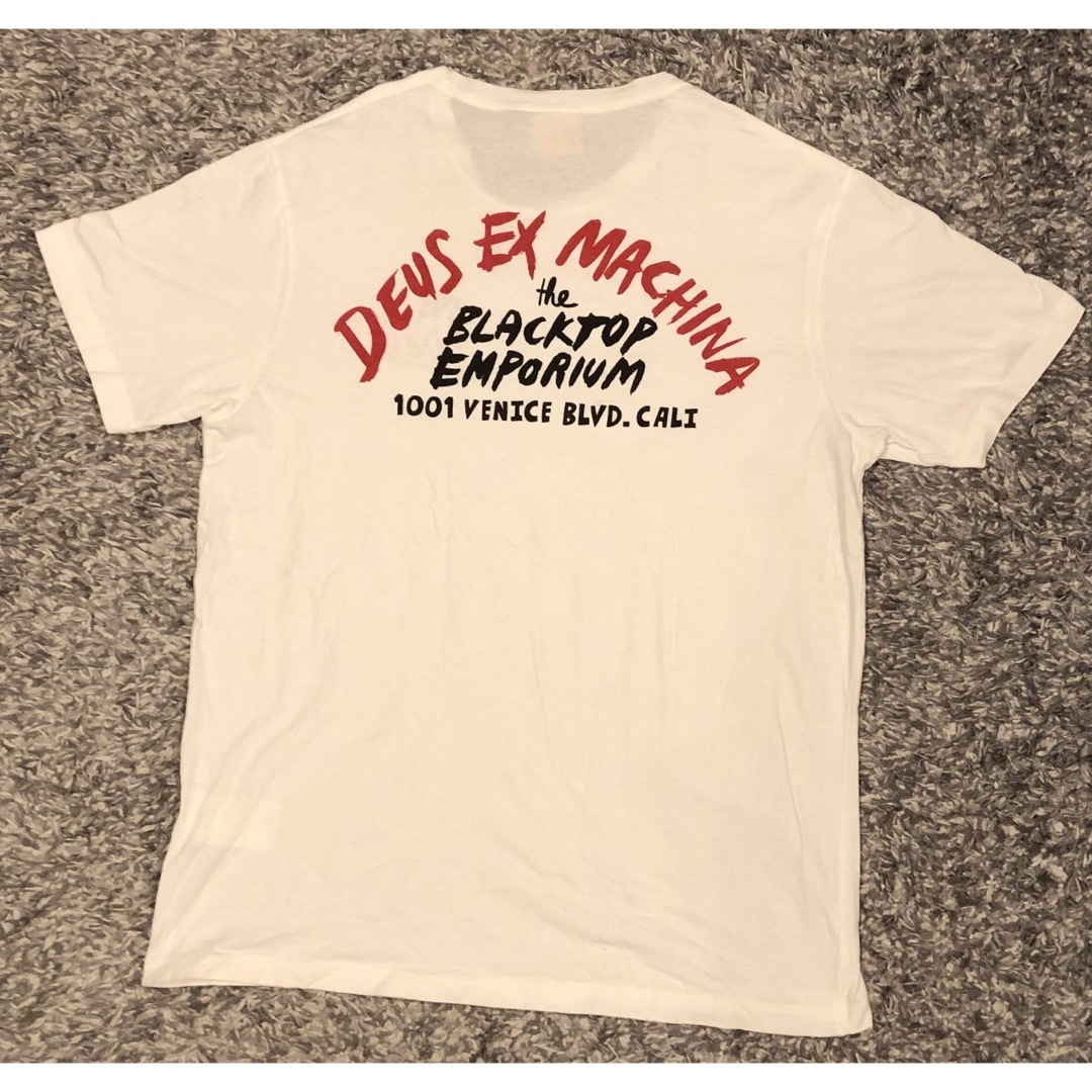 Deus ex Machina(デウスエクスマキナ)のDeus バックプリント Tシャツ Lサイズ メンズのトップス(Tシャツ/カットソー(半袖/袖なし))の商品写真