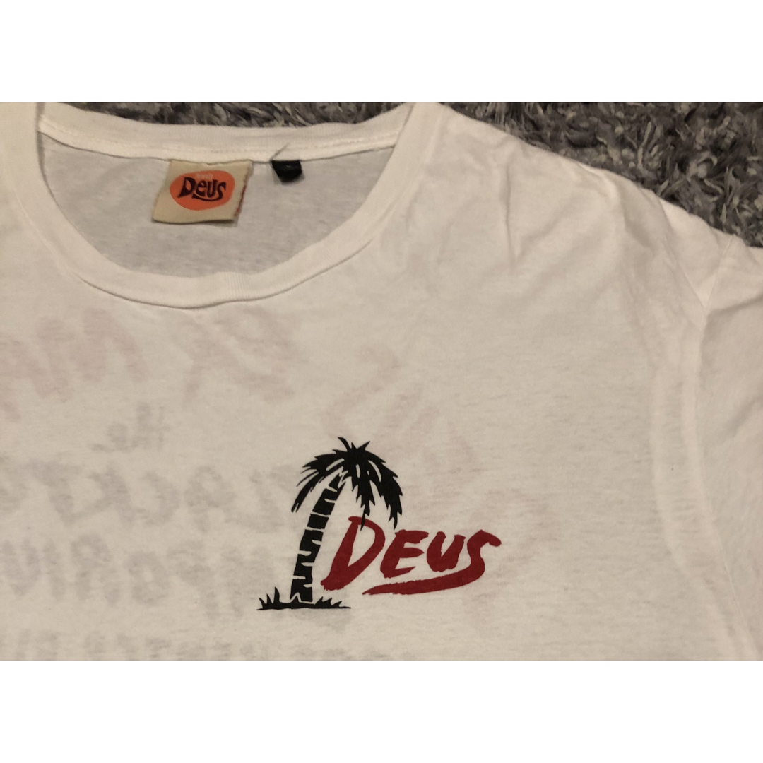 Deus ex Machina(デウスエクスマキナ)のDeus バックプリント Tシャツ Lサイズ メンズのトップス(Tシャツ/カットソー(半袖/袖なし))の商品写真