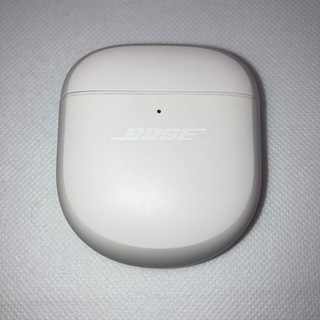 ボーズ(BOSE)の超美品　Bose QuietComfort Earbuds ii 充電ケース　白(ヘッドフォン/イヤフォン)