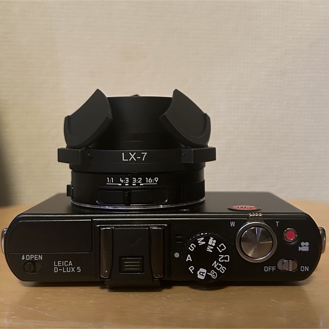 LEICA(ライカ)のleica d-lux5 訳あり 実用品 スマホ/家電/カメラのカメラ(コンパクトデジタルカメラ)の商品写真