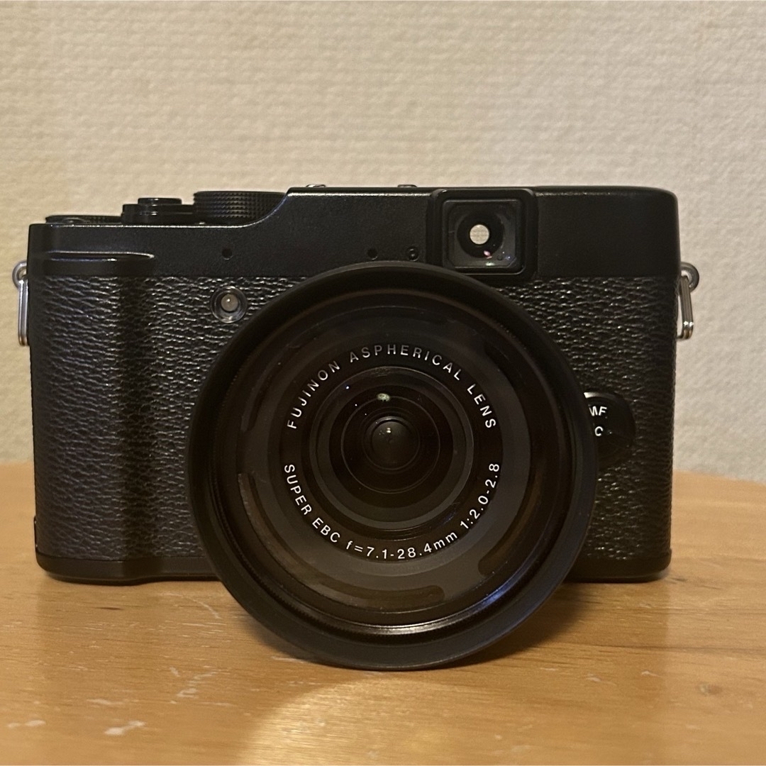 富士フイルム - FUJIFILM x10 動作品 レンズフードおまけ付きの 富士フイルム - FUJIFILM x10 動作品 レンズフードおまけ付きの