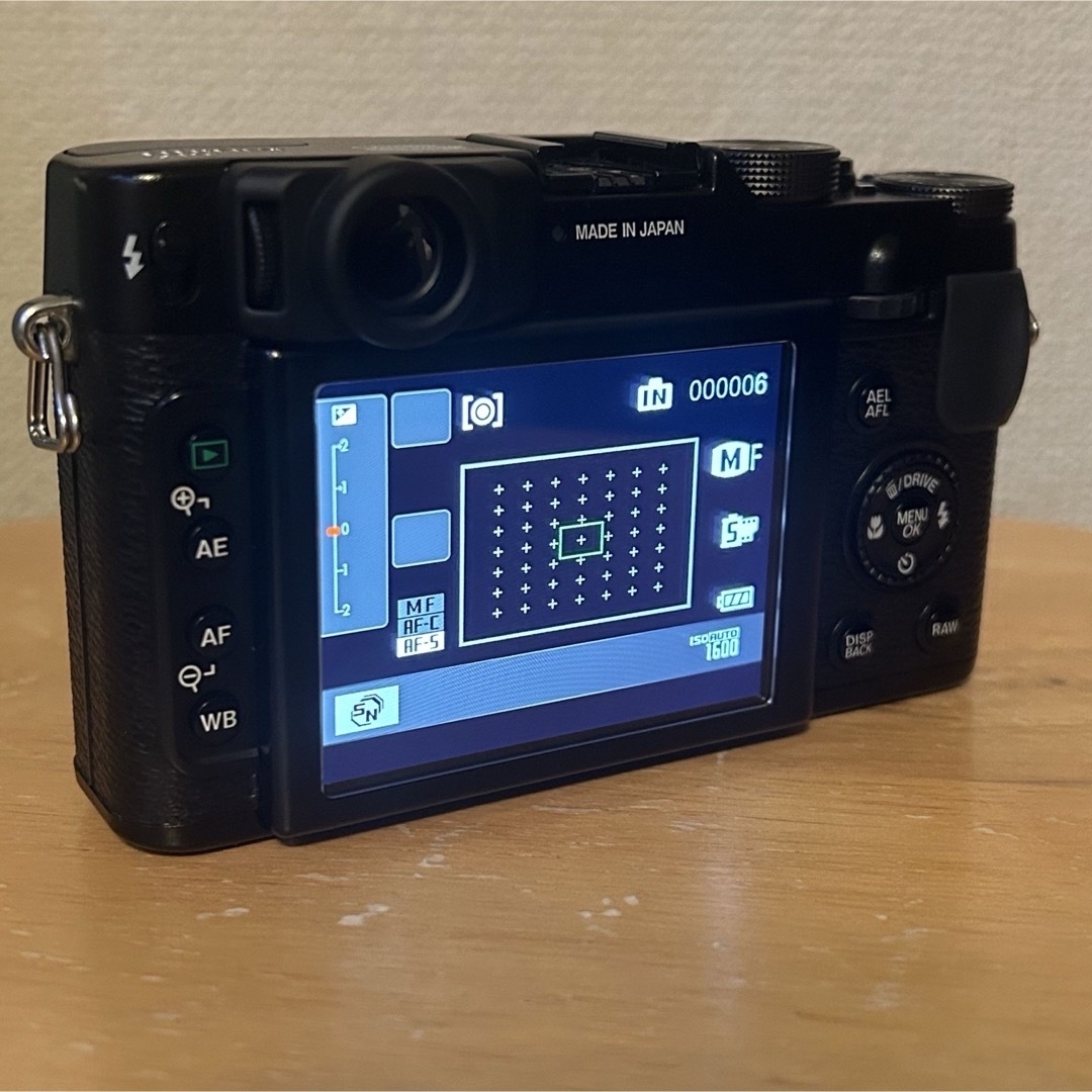 富士フイルム - FUJIFILM x10 動作品 レンズフードおまけ付きの 富士フイルム - FUJIFILM x10 動作品 レンズフードおまけ付きの