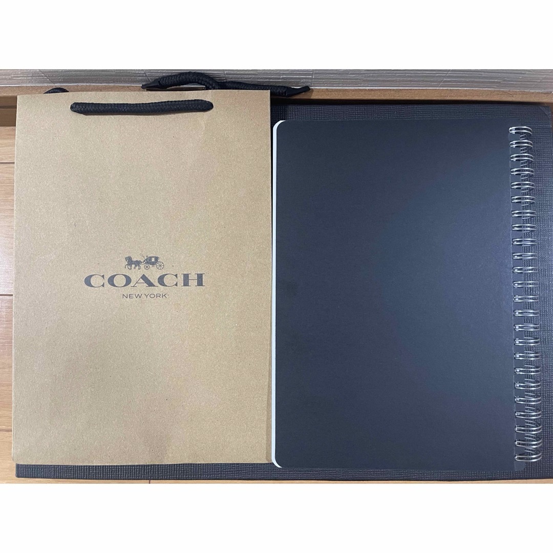 COACH(コーチ)の新品 コーチ coach リング ノート 文房具 手帳 メモ帳 インテリア/住まい/日用品の文房具(ノート/メモ帳/ふせん)の商品写真