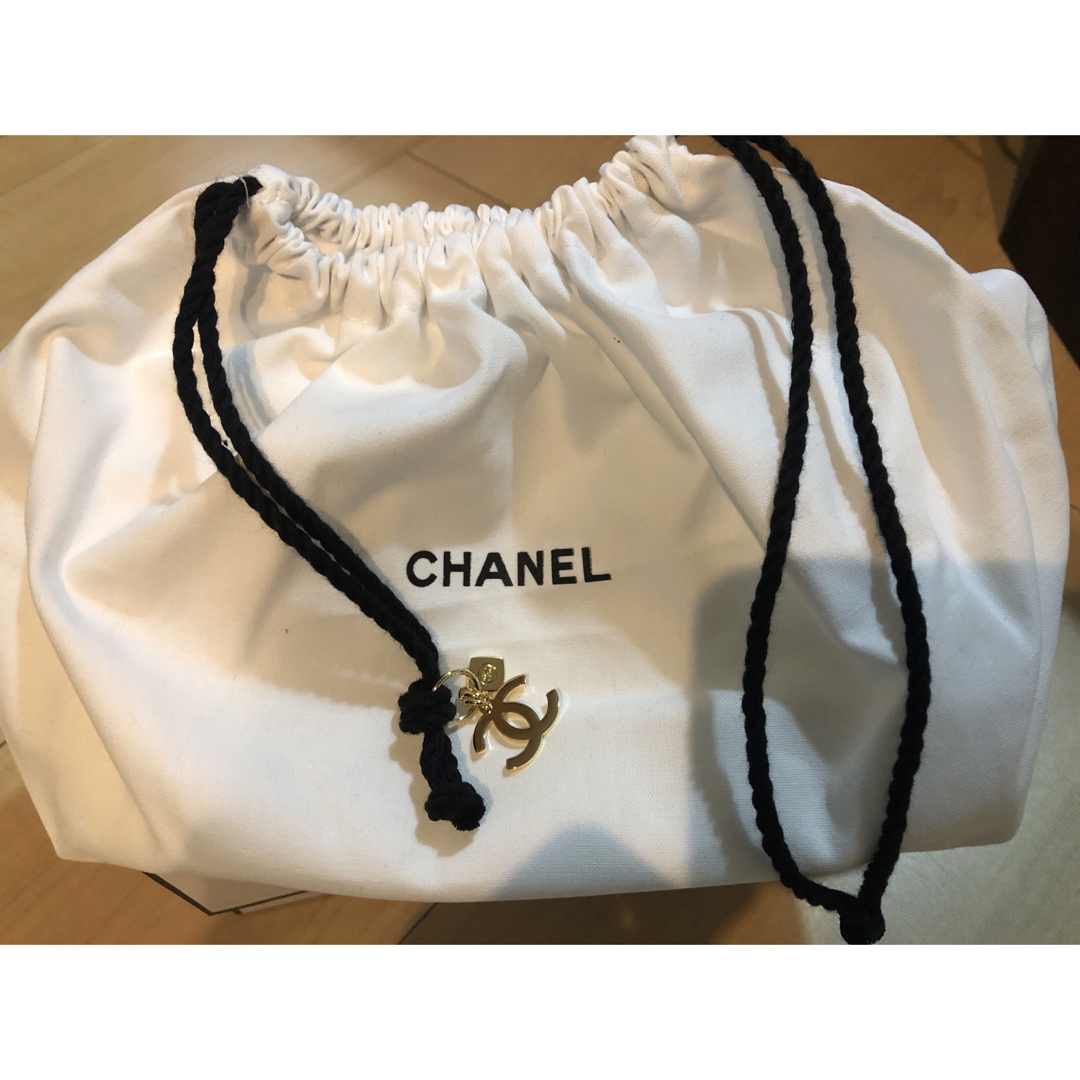 CHANEL(シャネル)のシャネル　CHANEL ノ巾着　ポーチ エンタメ/ホビーのコレクション(ノベルティグッズ)の商品写真