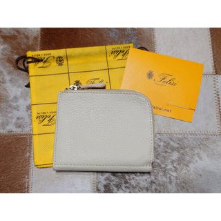 ☆美品☆ Felisi フェリージ 二つ折り財布 1115/1/LD チョーク