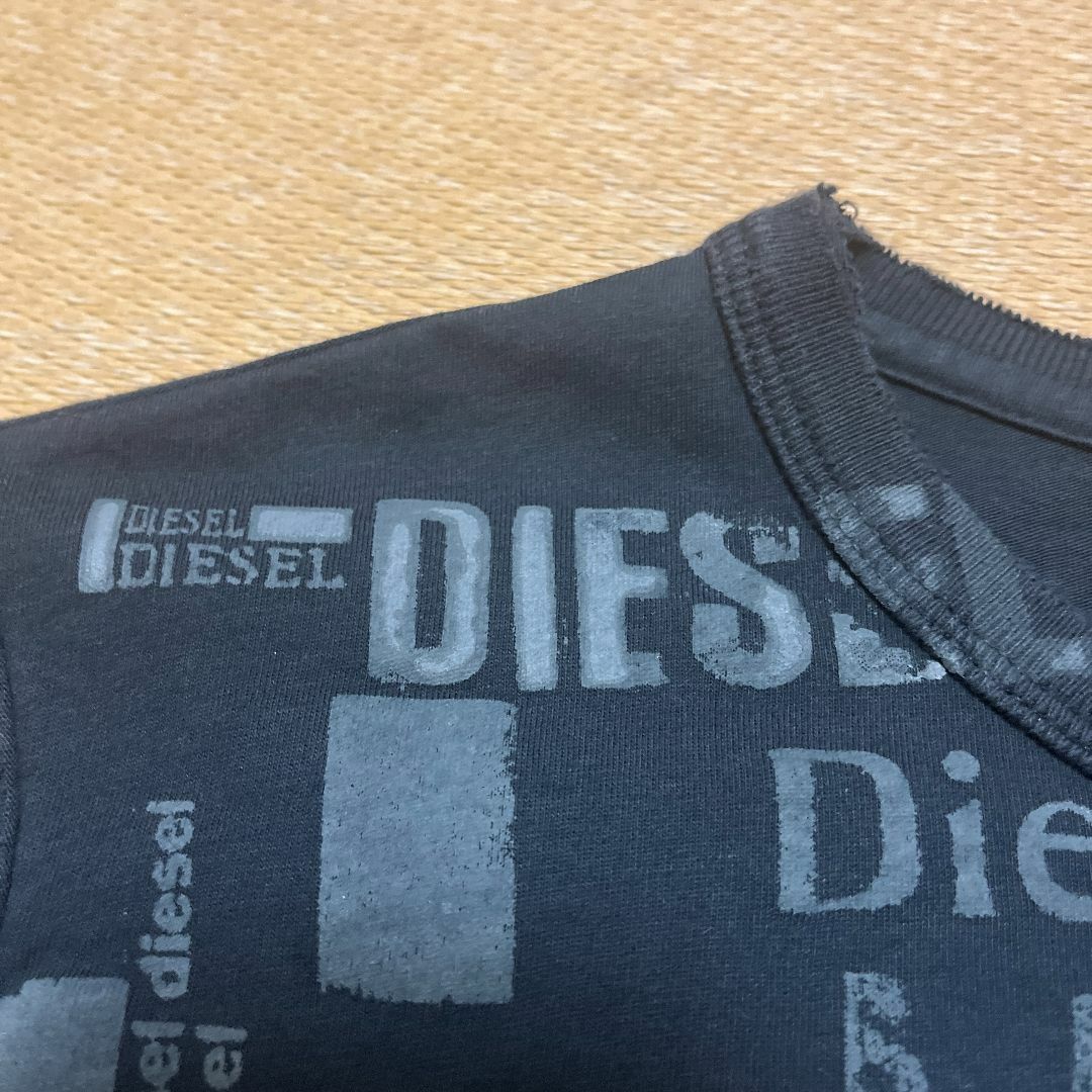 DIESEL(ディーゼル)のDIESEL カットソー ダメージロングTシャツ　プリント 黒 サイズS メンズのトップス(Tシャツ/カットソー(七分/長袖))の商品写真