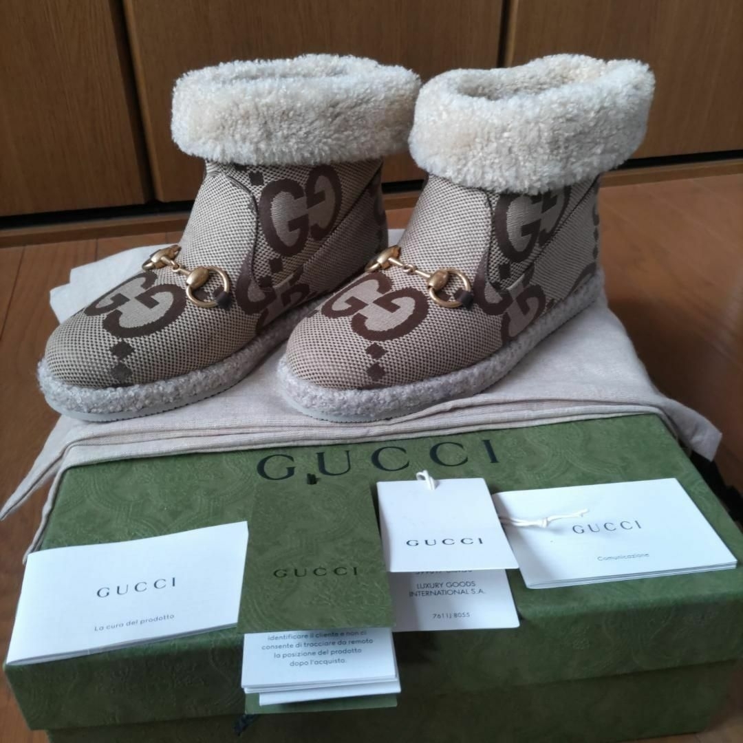 Gucci(グッチ)の新品 未使用 /GUCCI/グッチ ジャンボGG ムートン ブーツ 599017 レディースの靴/シューズ(ブーツ)の商品写真