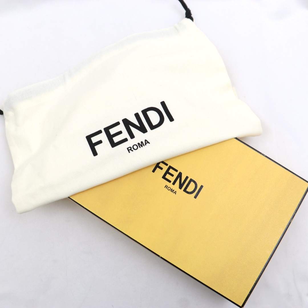 FENDI(フェンディ)の【クリアランスSALE】美品 フェンディ ヴィンテージ FXT336AHRO フリンジ ロゴ柄 スカーフ ピンク系 赤系 FENDI レディースのファッション小物(バンダナ/スカーフ)の商品写真