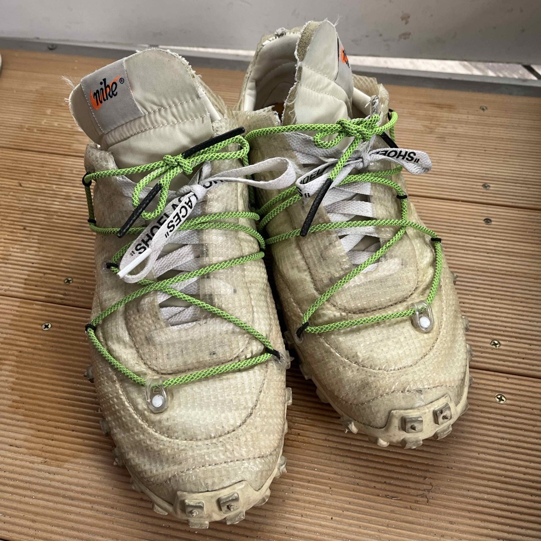 NIKE オフホワイト