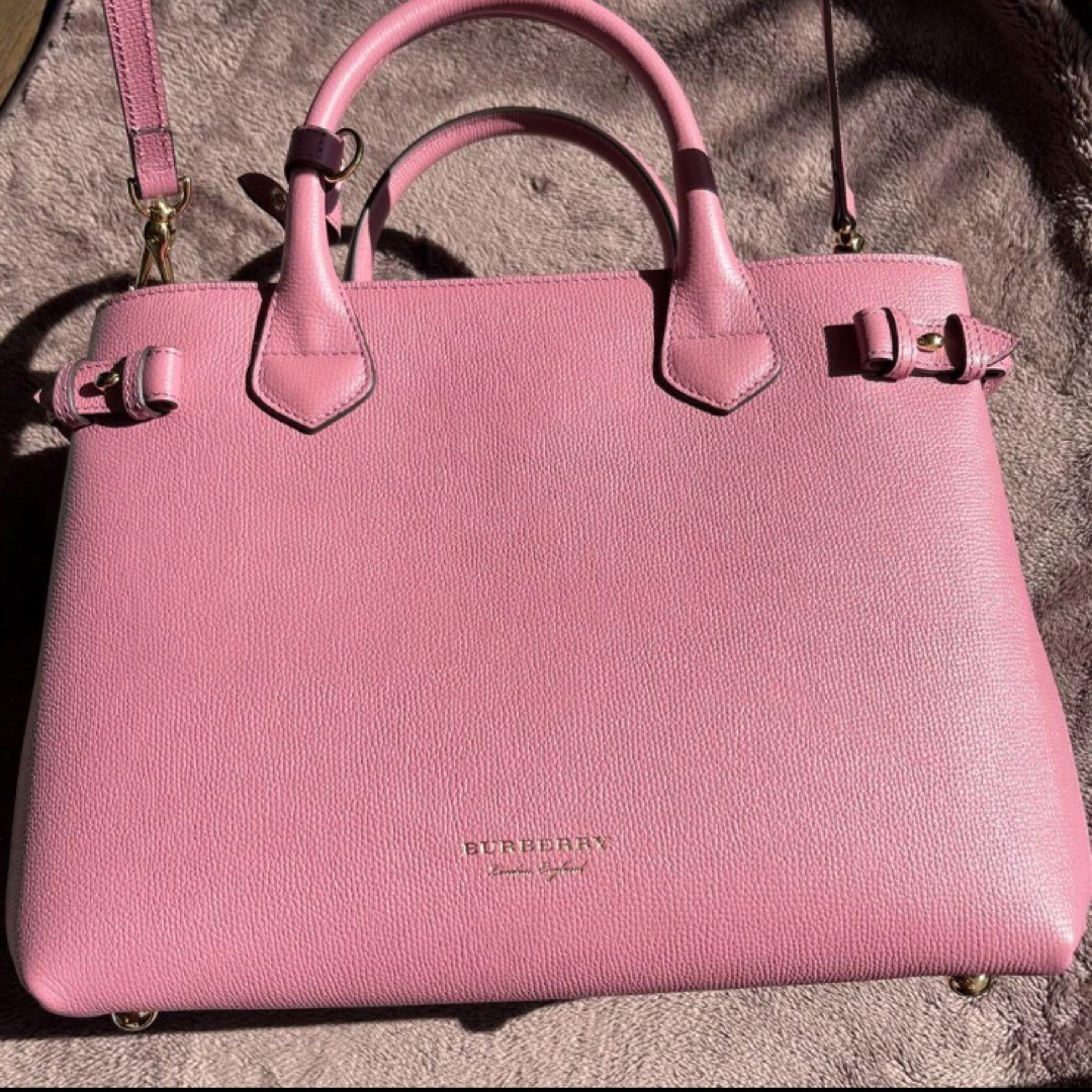 BURBERRY - バーバリーバナーバッグピンクの通販 by Qoo shop BURBERRY - バーバリーバナーバッグピンクの通販 by Qoo shop