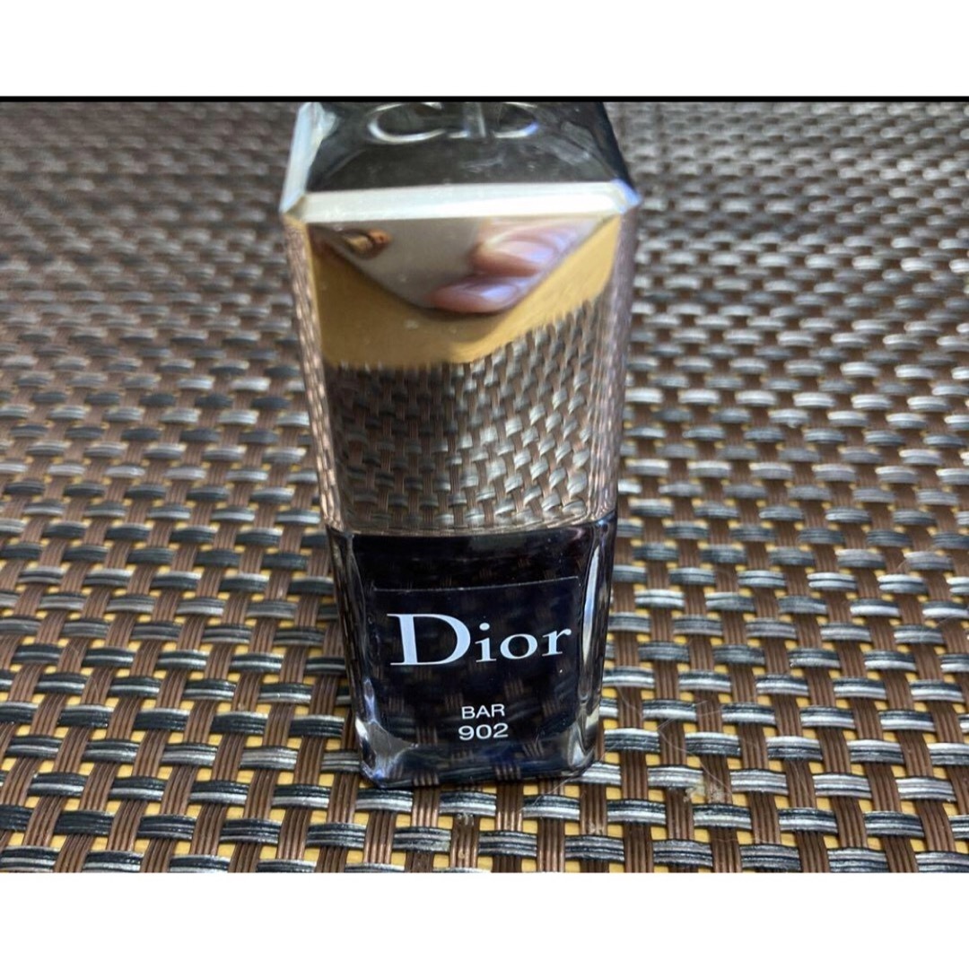 Christian Dior(クリスチャンディオール)のDior ヴェルニ　902  コスメ/美容のネイル(マニキュア)の商品写真