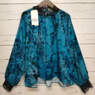 ザラ(ZARA)のZARA 花柄 ボタニカル サテンブラウス レース襟 ブルー(シャツ/ブラウス(長袖/七分))