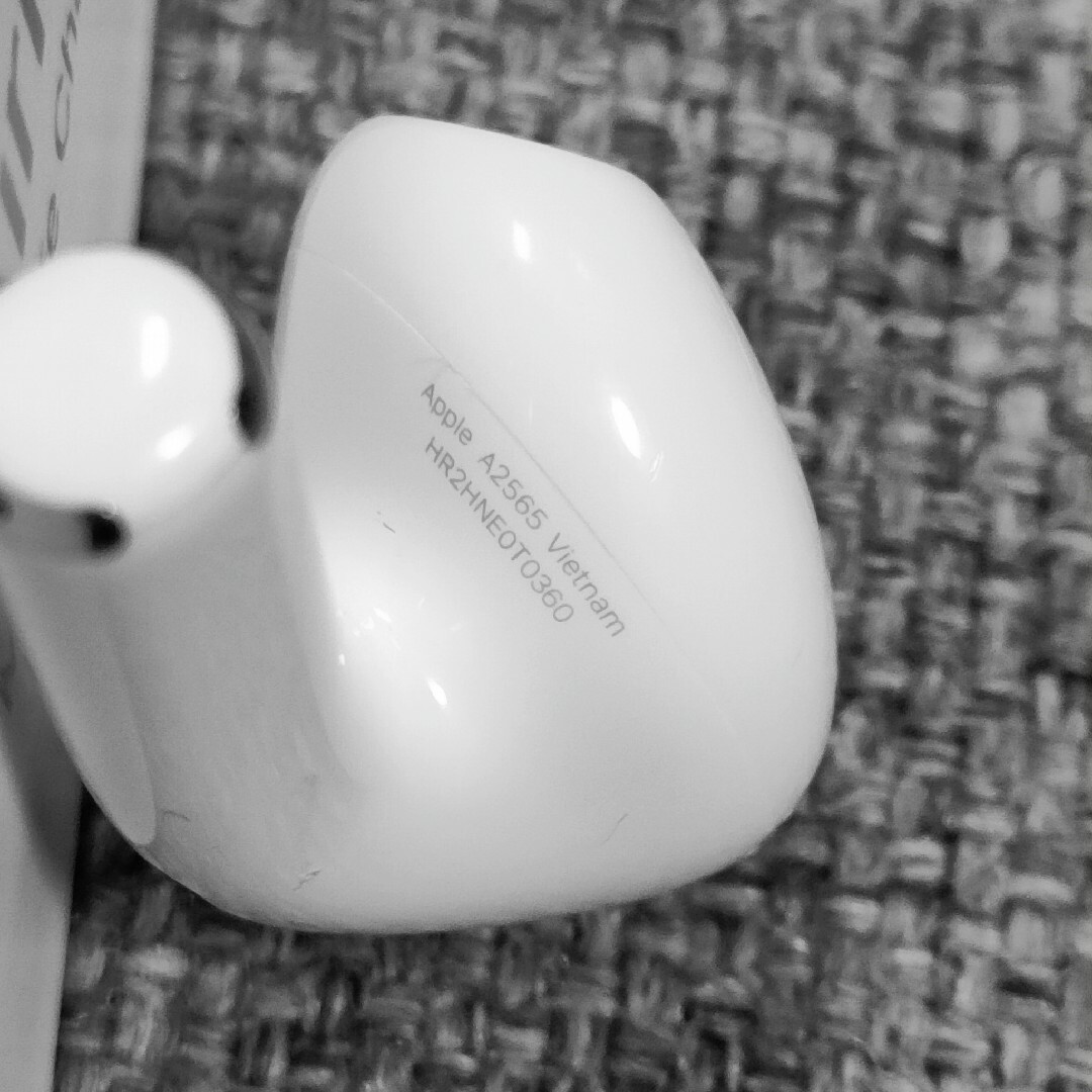 Apple(アップル)のApple AirPods 3世代 片耳 R 片方 右耳 462 スマホ/家電/カメラのオーディオ機器(ヘッドフォン/イヤフォン)の商品写真