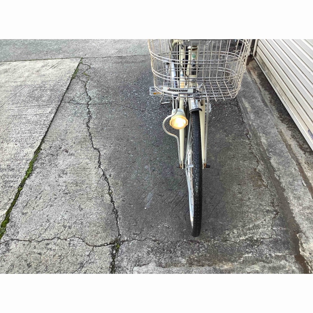 Panasonic(パナソニック)のパナソニック電動アシスト自転車vivi alfit26インチアイボリーボディー スポーツ/アウトドアの自転車(自転車本体)の商品写真