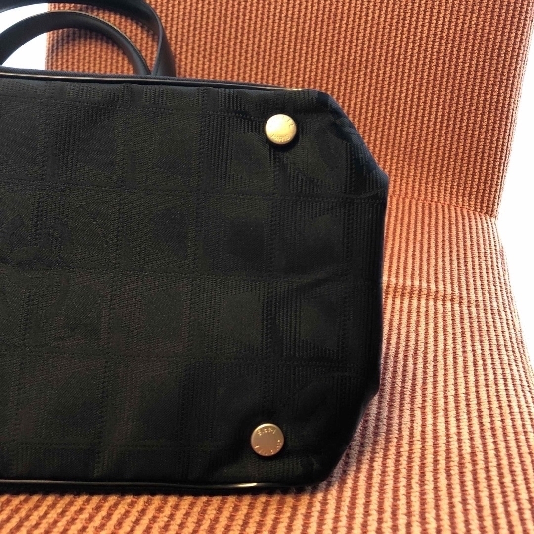 CHANEL(シャネル)の超美品　CHANEL 黒　ニュートラベルラインMM レディースのバッグ(トートバッグ)の商品写真