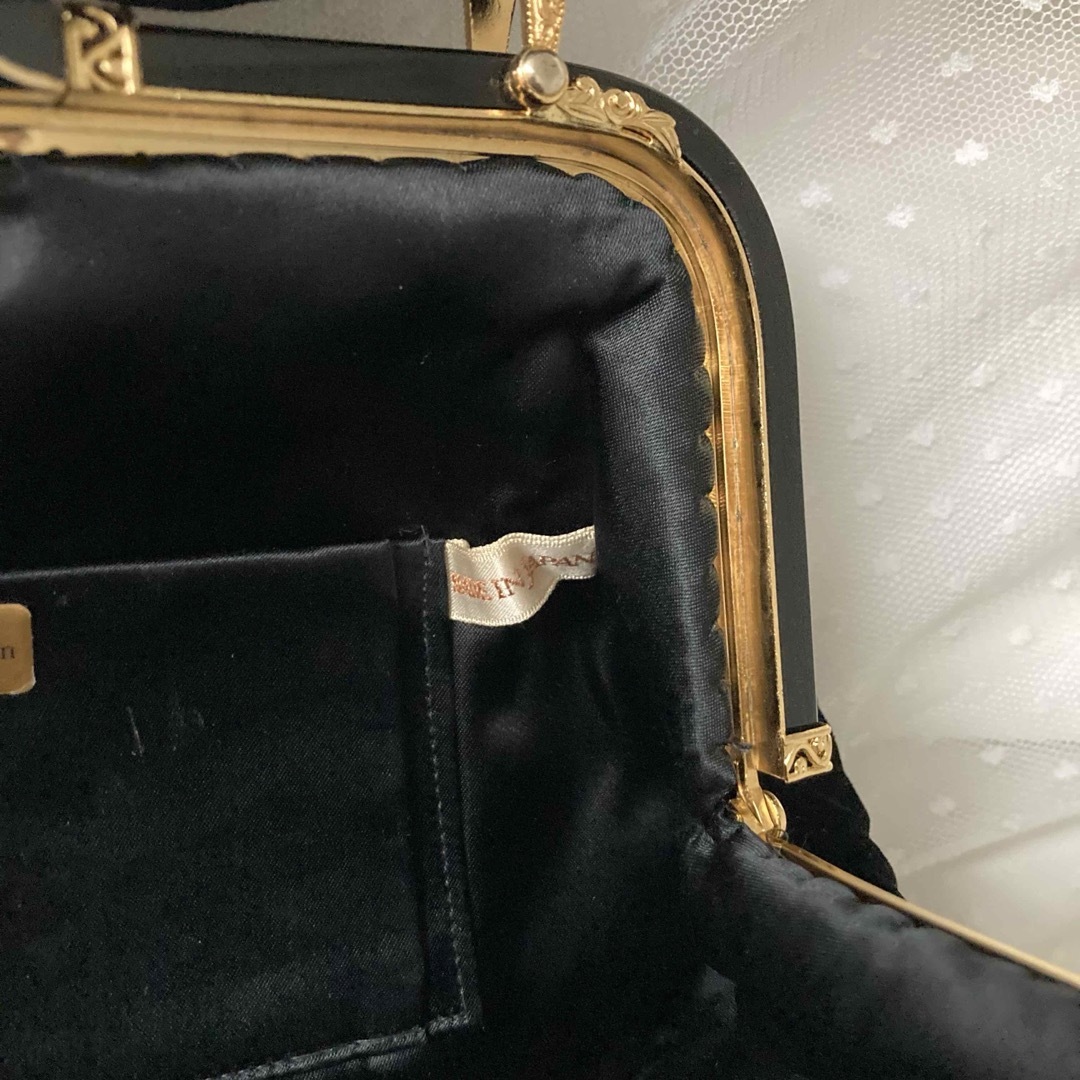 Pierre Balmain(ピエールバルマン)の【極美品】pierre balmain ビーズ刺繍バッグ 日本製 ベロア 黒 レディースのバッグ(ハンドバッグ)の商品写真