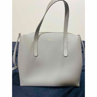 フルラ(Furla)の【FURLA】ショルダーバッグ　グレー(ショルダーバッグ)