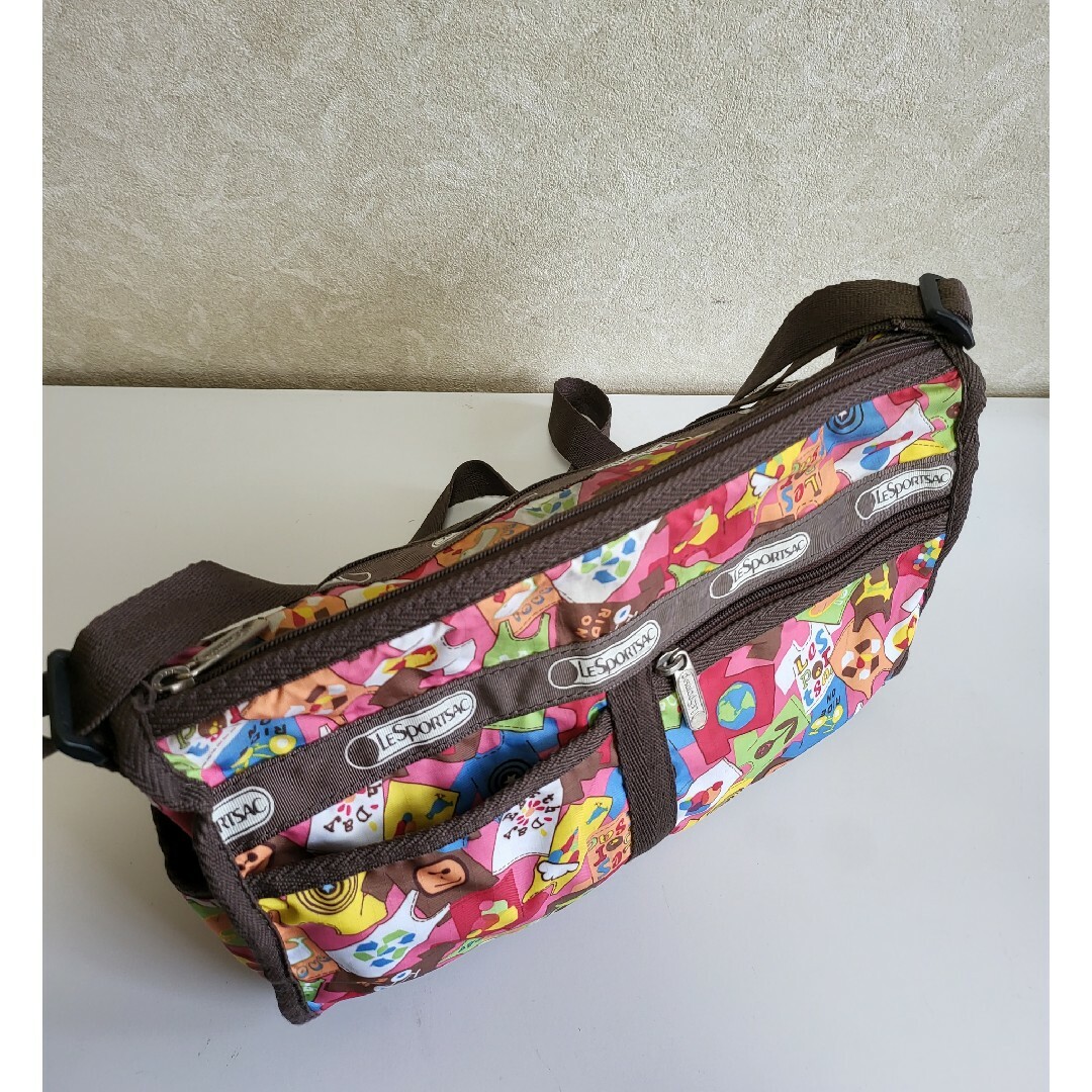 LeSportsac(レスポートサック)の◆LeSportsac レスポートサック◆カラフルシャツ柄 ショルダーバッグ レディースのバッグ(ショルダーバッグ)の商品写真