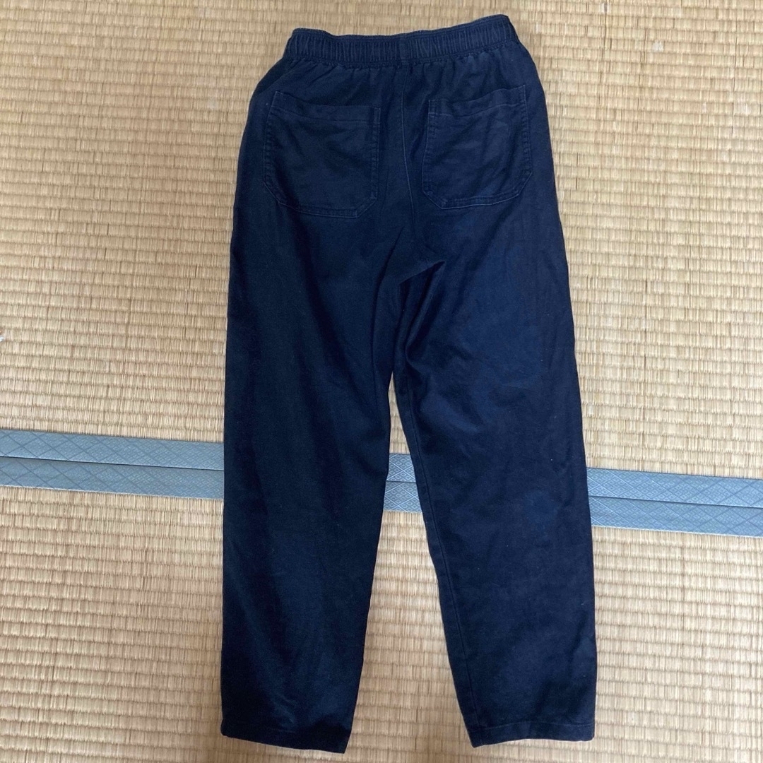 GU(ジーユー)のGU140綿黒色パンツ＆ノーカラーシャツ140 キッズ/ベビー/マタニティのキッズ服男の子用(90cm~)(パンツ/スパッツ)の商品写真