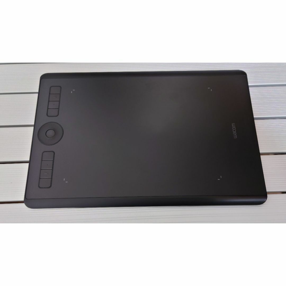 Wacom(ワコム)のWacom Intuos Pro Mサイズ PTH-660　ペンタブ（中古） スマホ/家電/カメラのPC/タブレット(タブレット)の商品写真