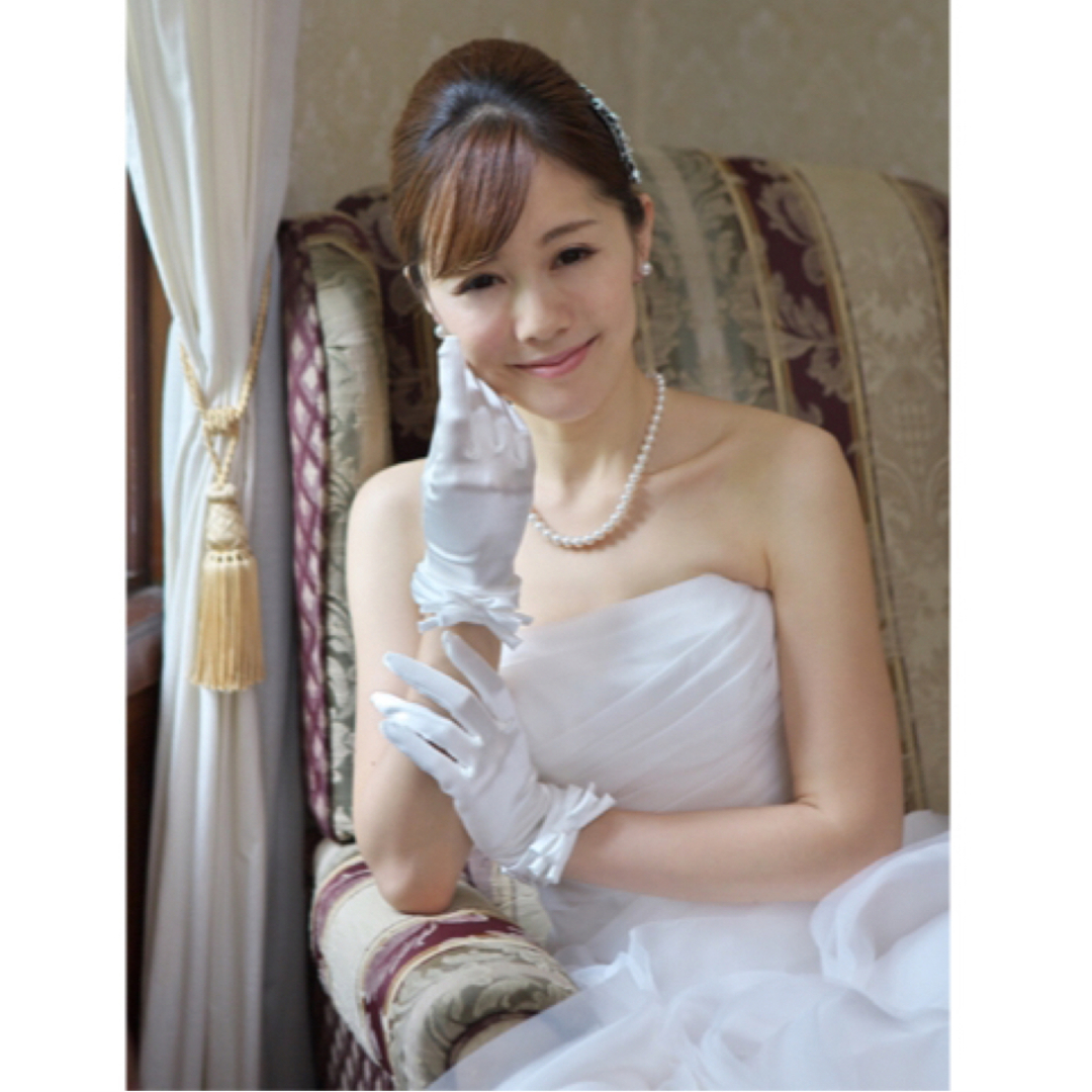 TAKAMI(タカミ)のラブティアラ　ウエディンググローブ レディースのフォーマル/ドレス(ウェディングドレス)の商品写真