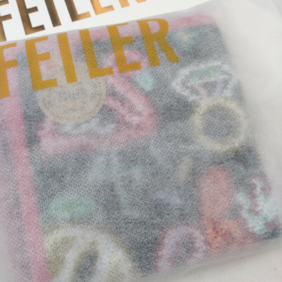 FEILER(フェイラー)の《新品》FEILER  ラブラリーネオン ハンカチ レディースのファッション小物(ハンカチ)の商品写真