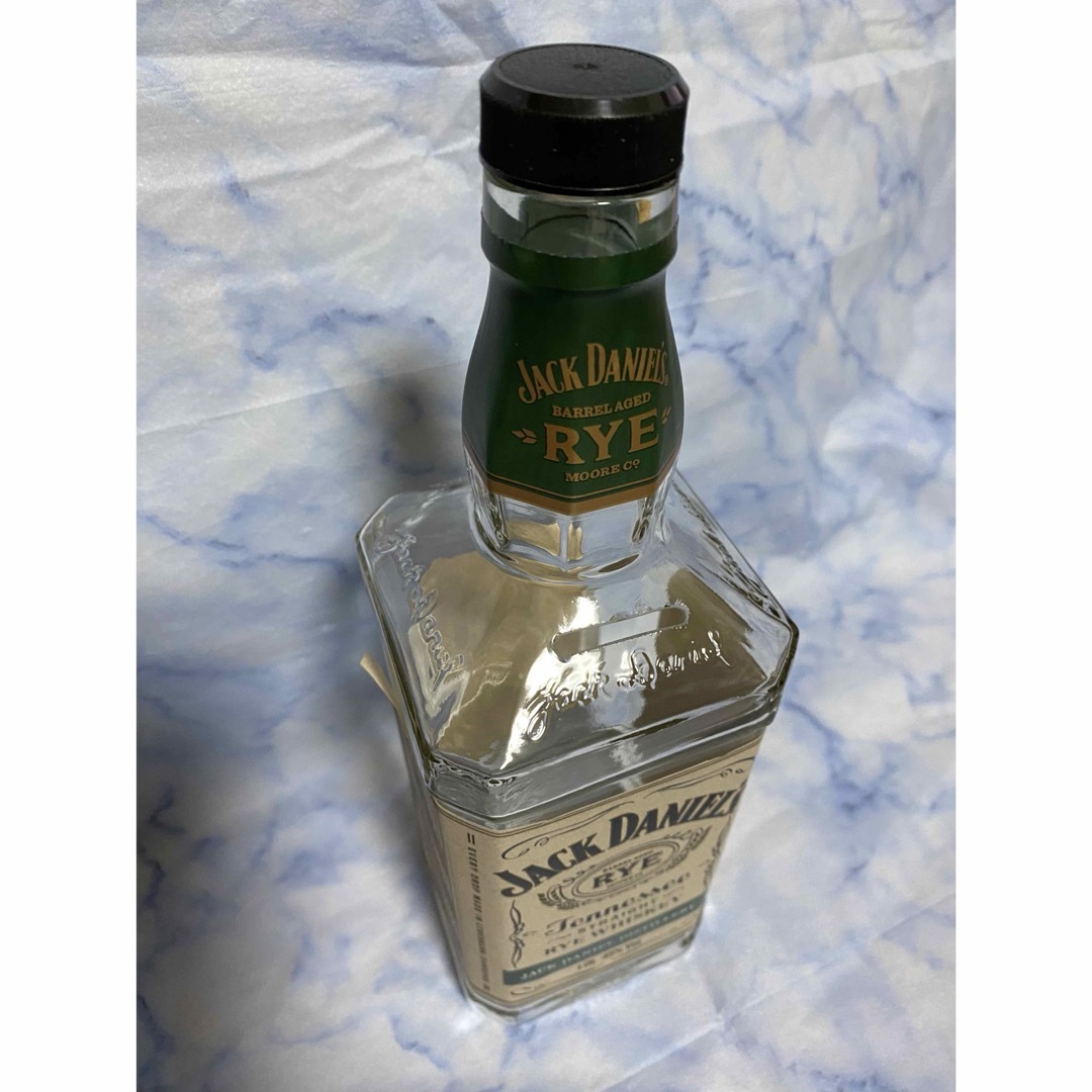 JACK DANIEL'S(ジャックダニエル)の貯金箱　 JACK DANIEL’S  空き瓶　コイン取り出し口有り インテリア/住まい/日用品のインテリア小物(置物)の商品写真