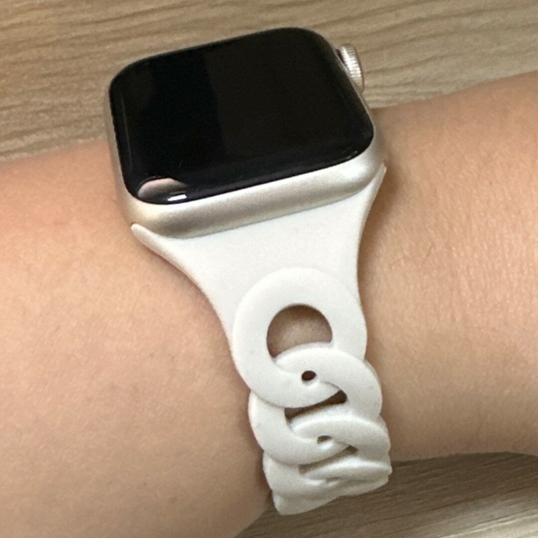 Apple Watch用 シリコンバンド 快適 ホワイト  38/40/41mm レディースのファッション小物(腕時計)の商品写真