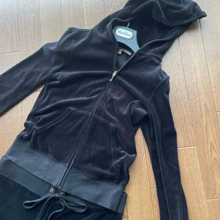 ジューシークチュール(Juicy Couture)のjuicy  couture ベロアセットアップ黒　Sサイズ(パーカー)