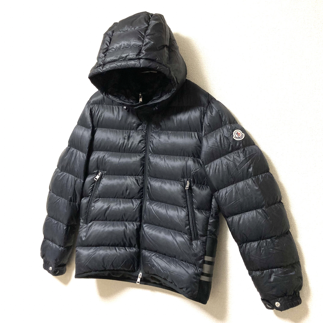 MONCLER(モンクレール)の【超美品】MONCLER モンクレール　ヴェルテ　ダウンジャケット　1 黒 メンズのジャケット/アウター(ダウンジャケット)の商品写真