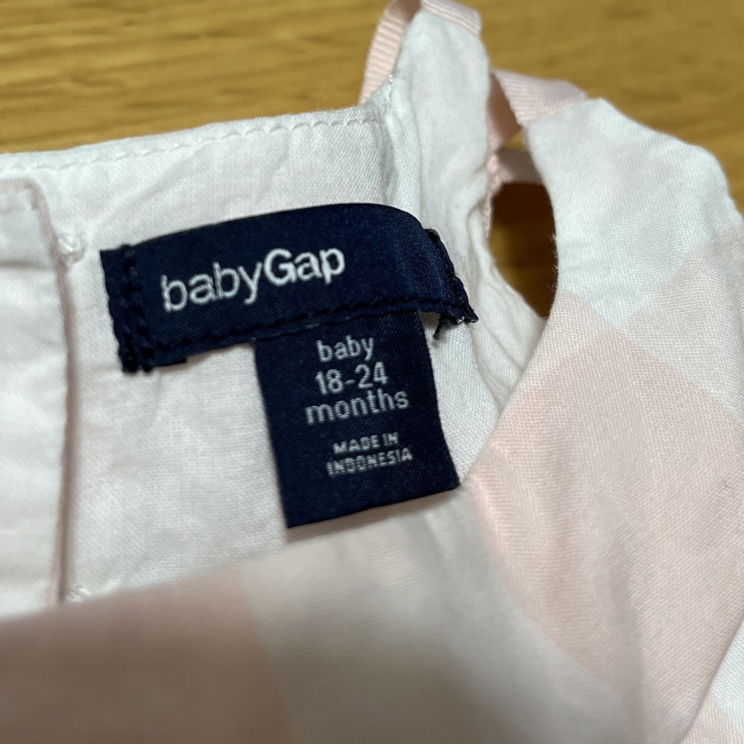 babyGAP(ベビーギャップ)のGAP 女の子　チュニック　ワンピース　90 キッズ/ベビー/マタニティのキッズ服女の子用(90cm~)(Tシャツ/カットソー)の商品写真