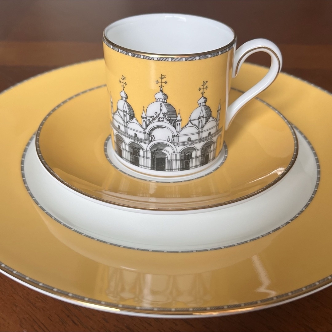 WEDGWOOD(ウェッジウッド)の【レア美品】ウェッジウッド★グランドツアーコレクション★トリオ②サンマルコ寺院 インテリア/住まい/日用品のキッチン/食器(食器)の商品写真