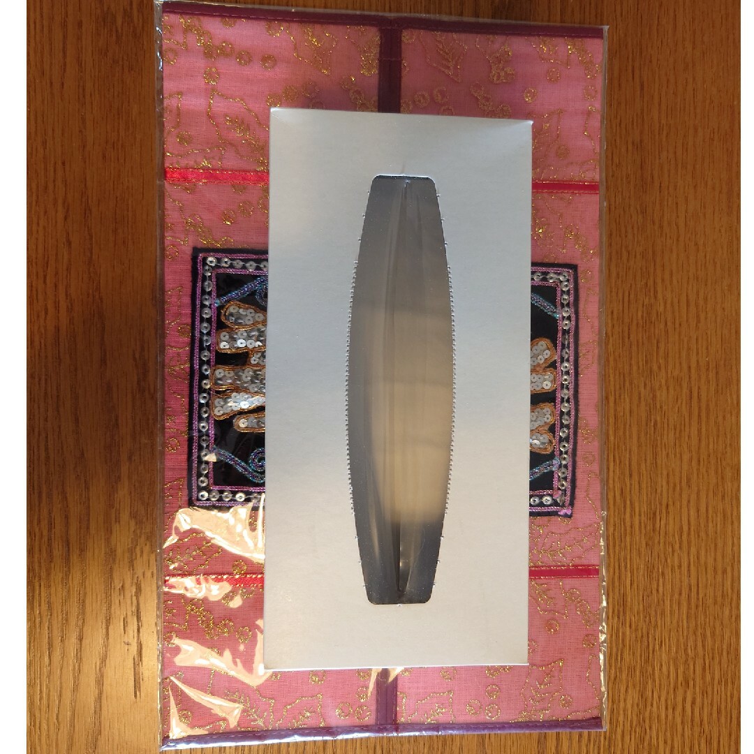 タイ雑貨　ティシュケース　ピンク　像スパンコール インテリア/住まい/日用品のインテリア小物(ティッシュボックス)の商品写真