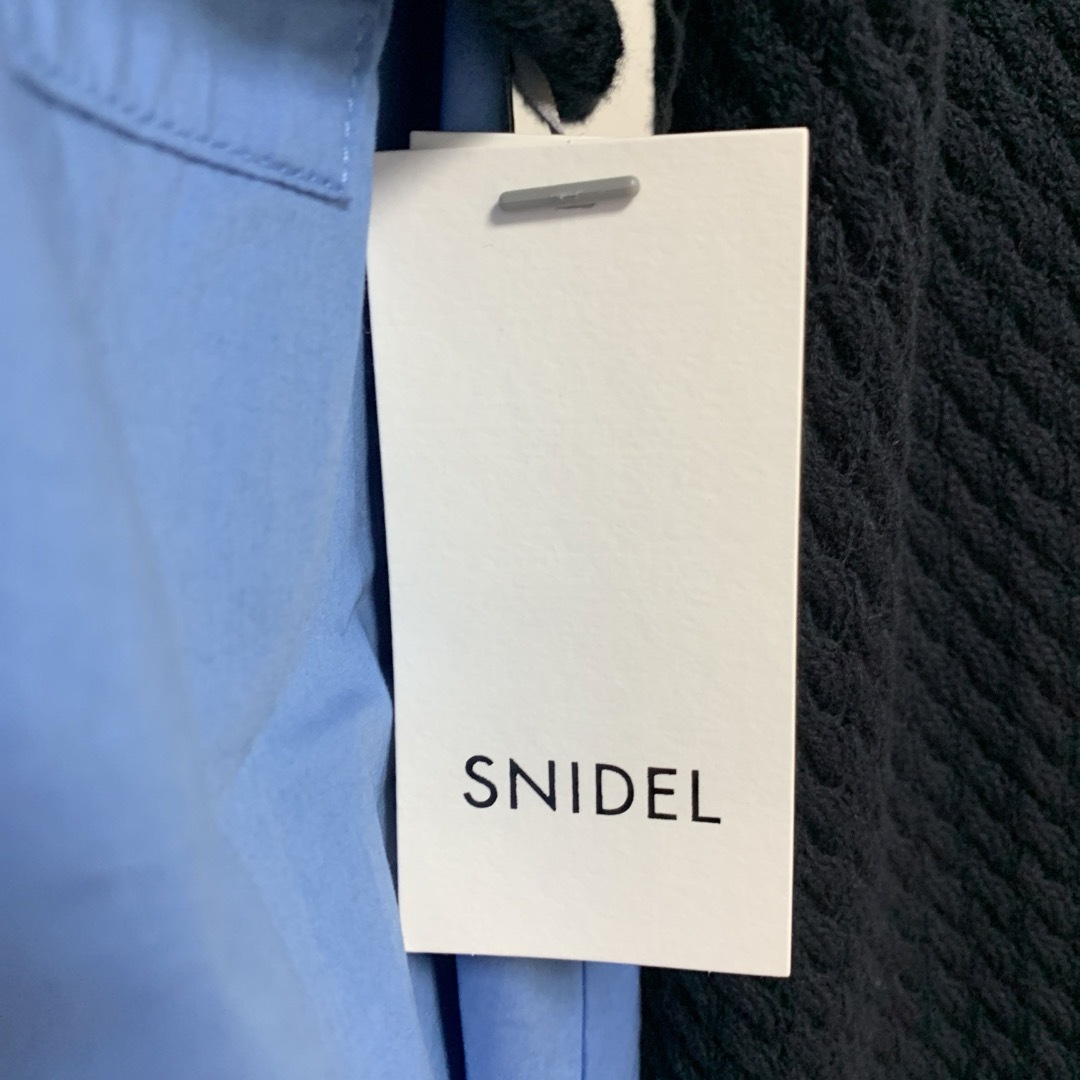 SNIDEL(スナイデル)の【新品】SNIDEL ニットレイヤードシャツミニワンピ レディースのワンピース(ミニワンピース)の商品写真