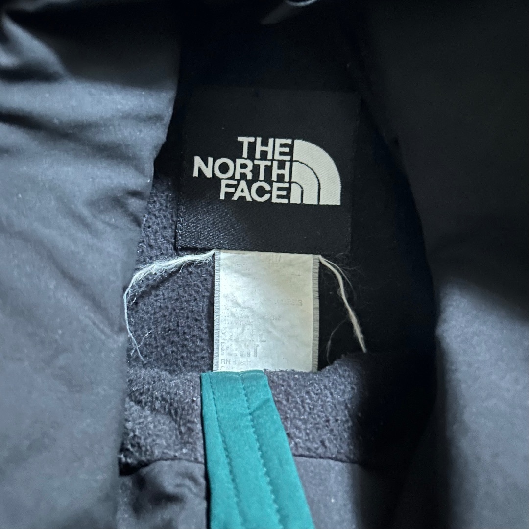 THE NORTH FACE(ザノースフェイス)のノースフェイス マウンテンパーカー グリーン×ブラック L相当 メンズのジャケット/アウター(マウンテンパーカー)の商品写真