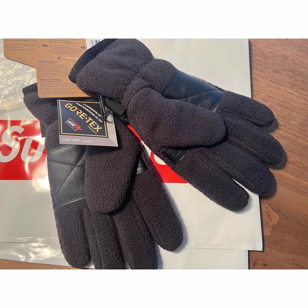 Supreme(シュプリーム)の Supreme The North Face RTG Fleece Glove メンズのファッション小物(手袋)の商品写真