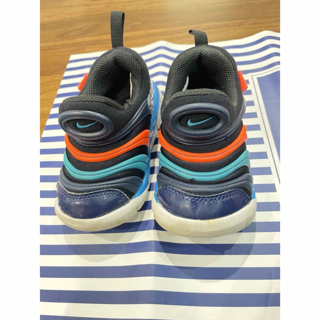 NIKE(ナイキ)のNIKE キッズ　スニーカー キッズ/ベビー/マタニティのキッズ靴/シューズ(15cm~)(スニーカー)の商品写真