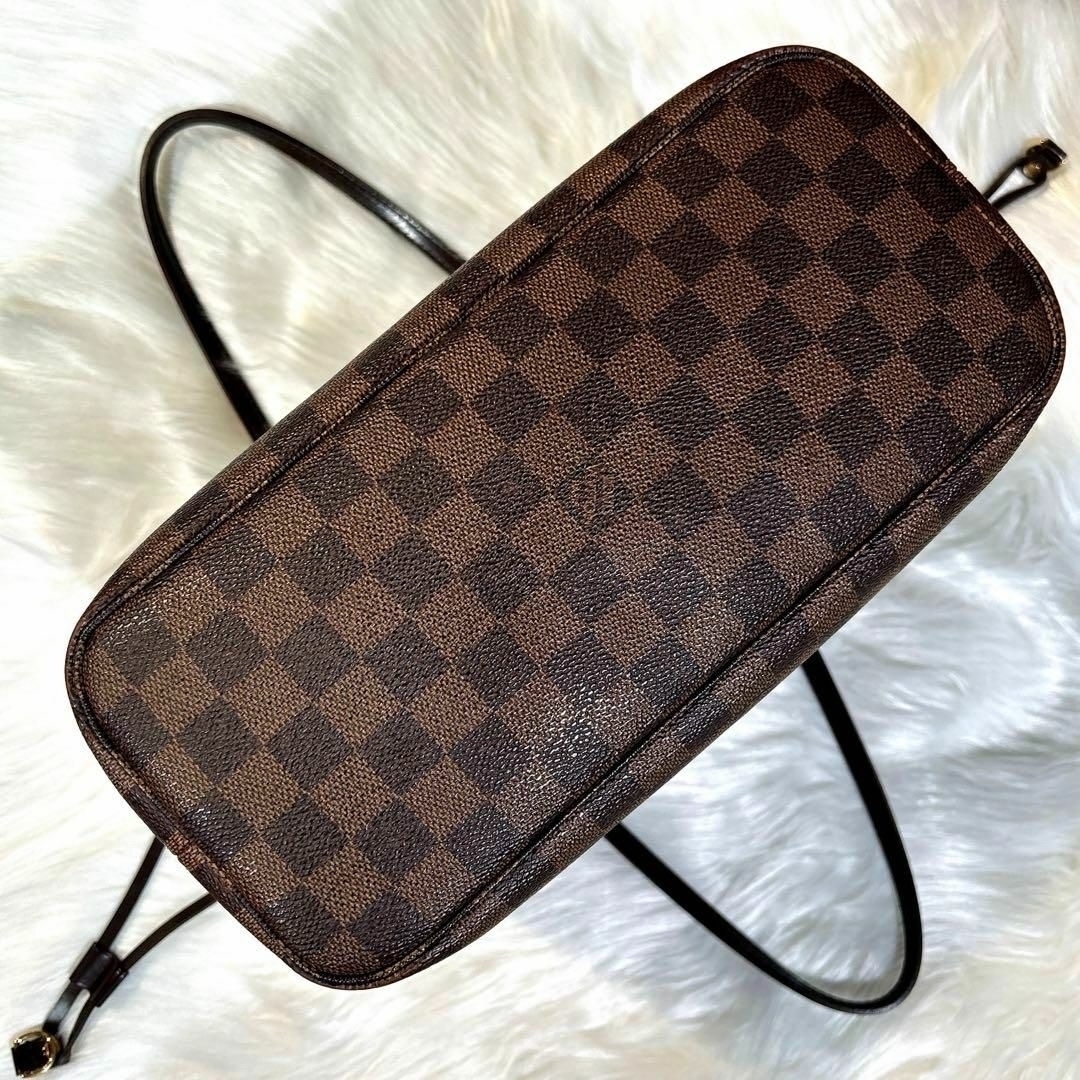 LOUIS VUITTON(ルイヴィトン)のルイヴィトン　ネヴァーフル PM　ダミエ　エベヌ　トートバッグ レディースのバッグ(トートバッグ)の商品写真