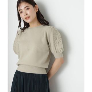 エヌナチュラルビューティーベーシック(N.Natural beauty basic)のコード刺繍　パフスリーブニット(ニット/セーター)