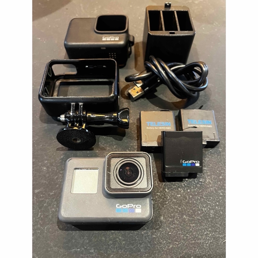 GoPro(ゴープロ)のGopro hero6 コンプリートセット スマホ/家電/カメラのカメラ(コンパクトデジタルカメラ)の商品写真