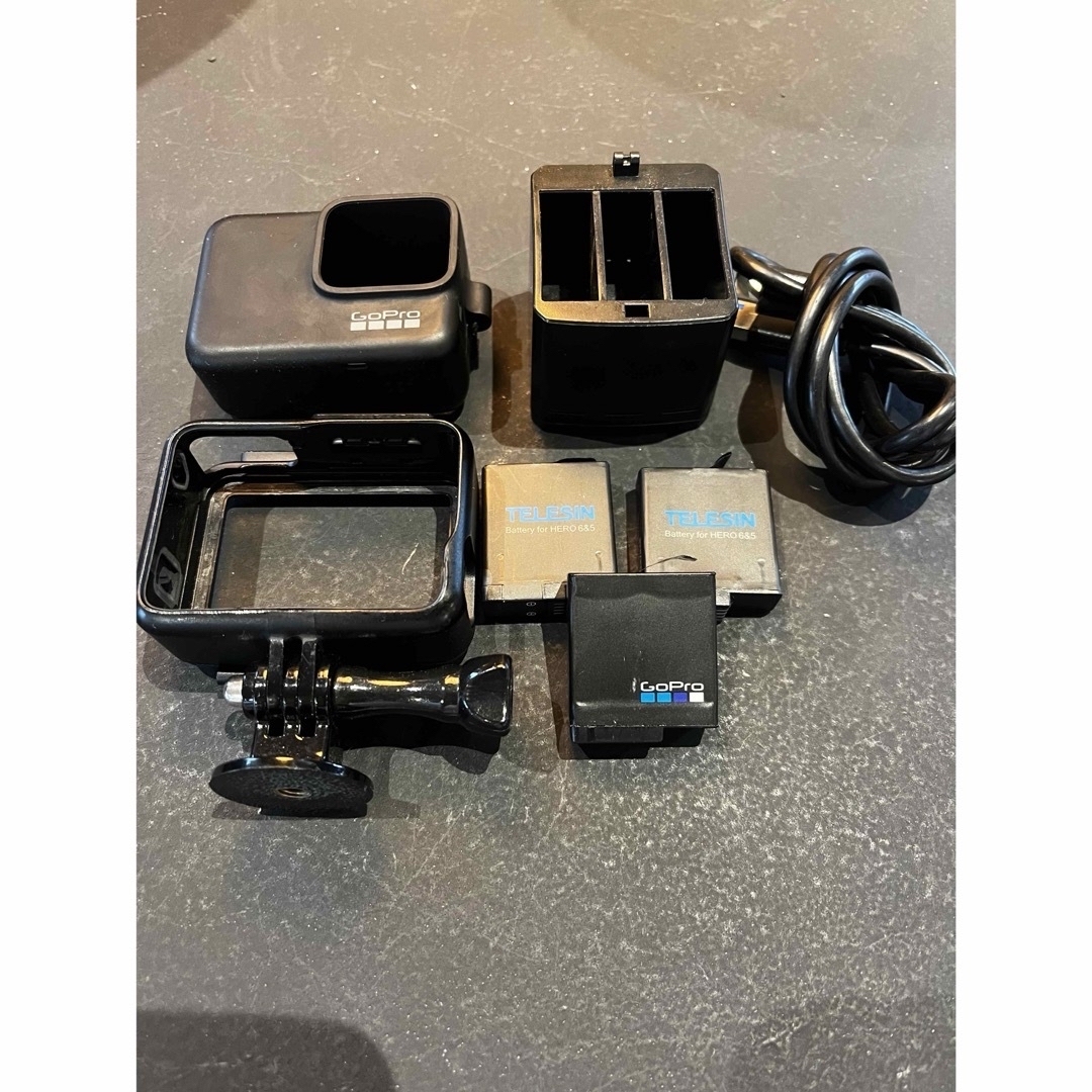 GoPro(ゴープロ)のGopro hero6 コンプリートセット スマホ/家電/カメラのカメラ(コンパクトデジタルカメラ)の商品写真