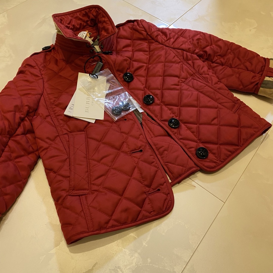 BURBERRY(バーバリー)のBURBERRY CHILDREN ダウンコート ジャケット アウター キッズ/ベビー/マタニティのキッズ服男の子用(90cm~)(ジャケット/上着)の商品写真