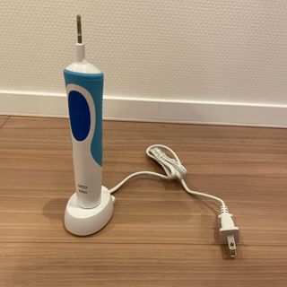 BRAUN - 【BRAUN】Oral-B 電動歯ブラシ 本体＋充電器