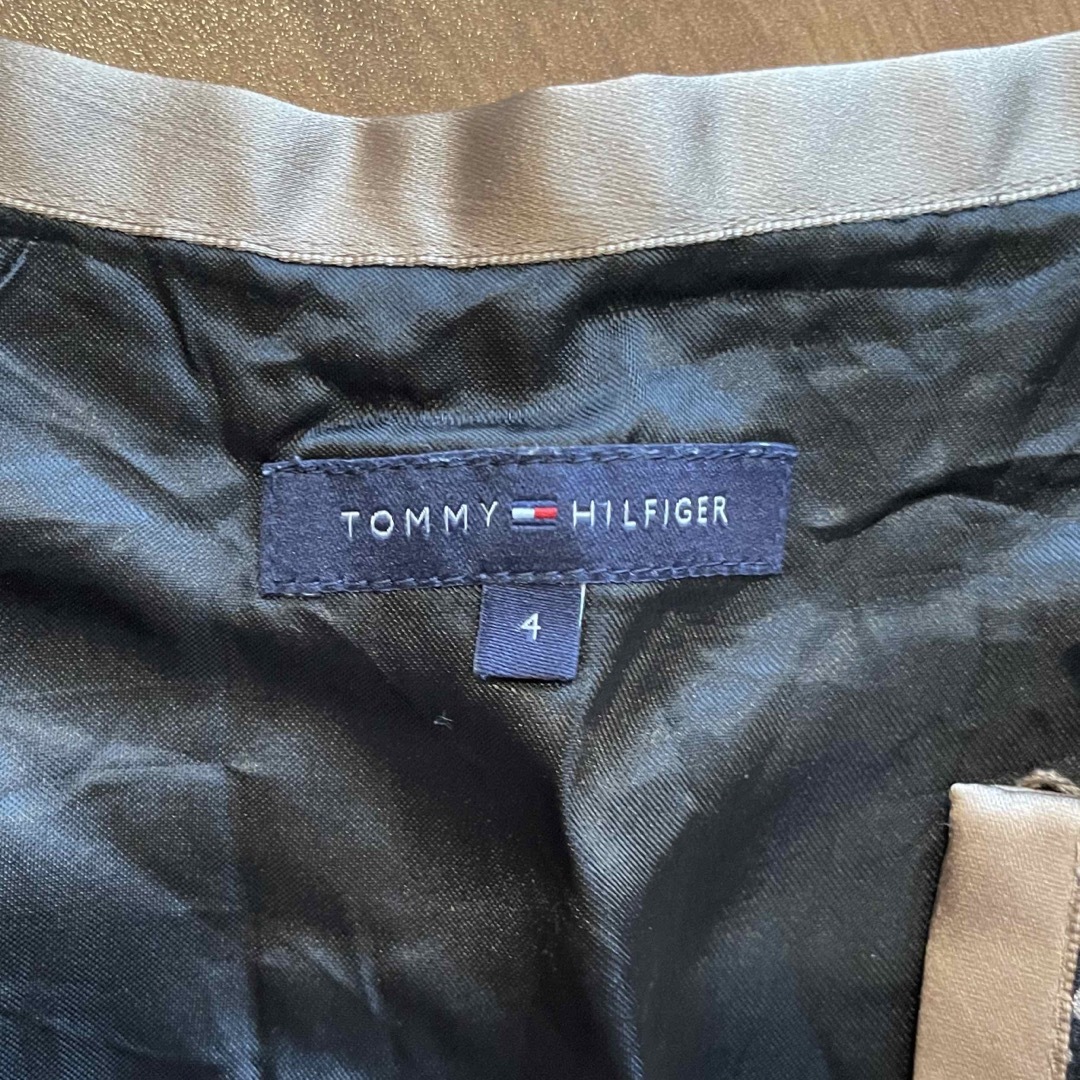 TOMMY HILFIGER(トミーヒルフィガー)のTOMMY FILFIGER シルク スカート レディースのスカート(ひざ丈スカート)の商品写真